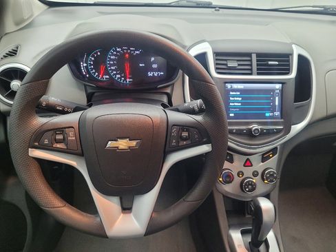 Used 2017 Chevrolet Sonic LT image 22