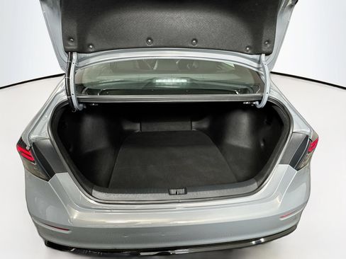 Used 2023 Honda Accord Sport image 8