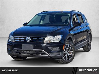 Used 2021 Volkswagen Tiguan SE w/ Panoramic Sunroof Package
