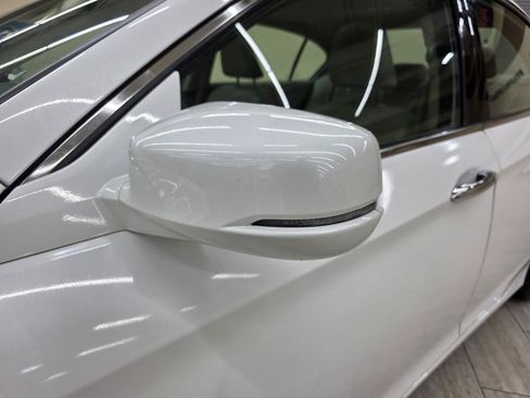 Used 2015 Honda Accord EX-L image 11