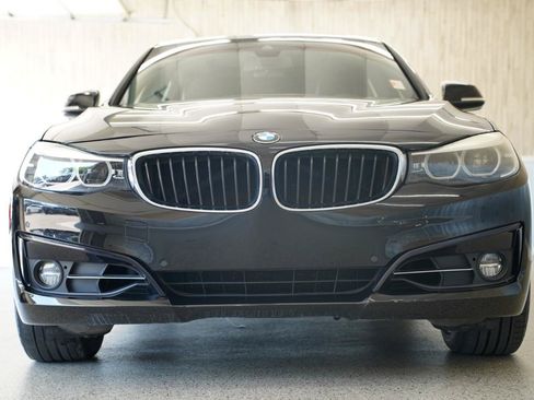 Used 2018 BMW 330i Gran Turismo xDrive AWD/4WD image 3