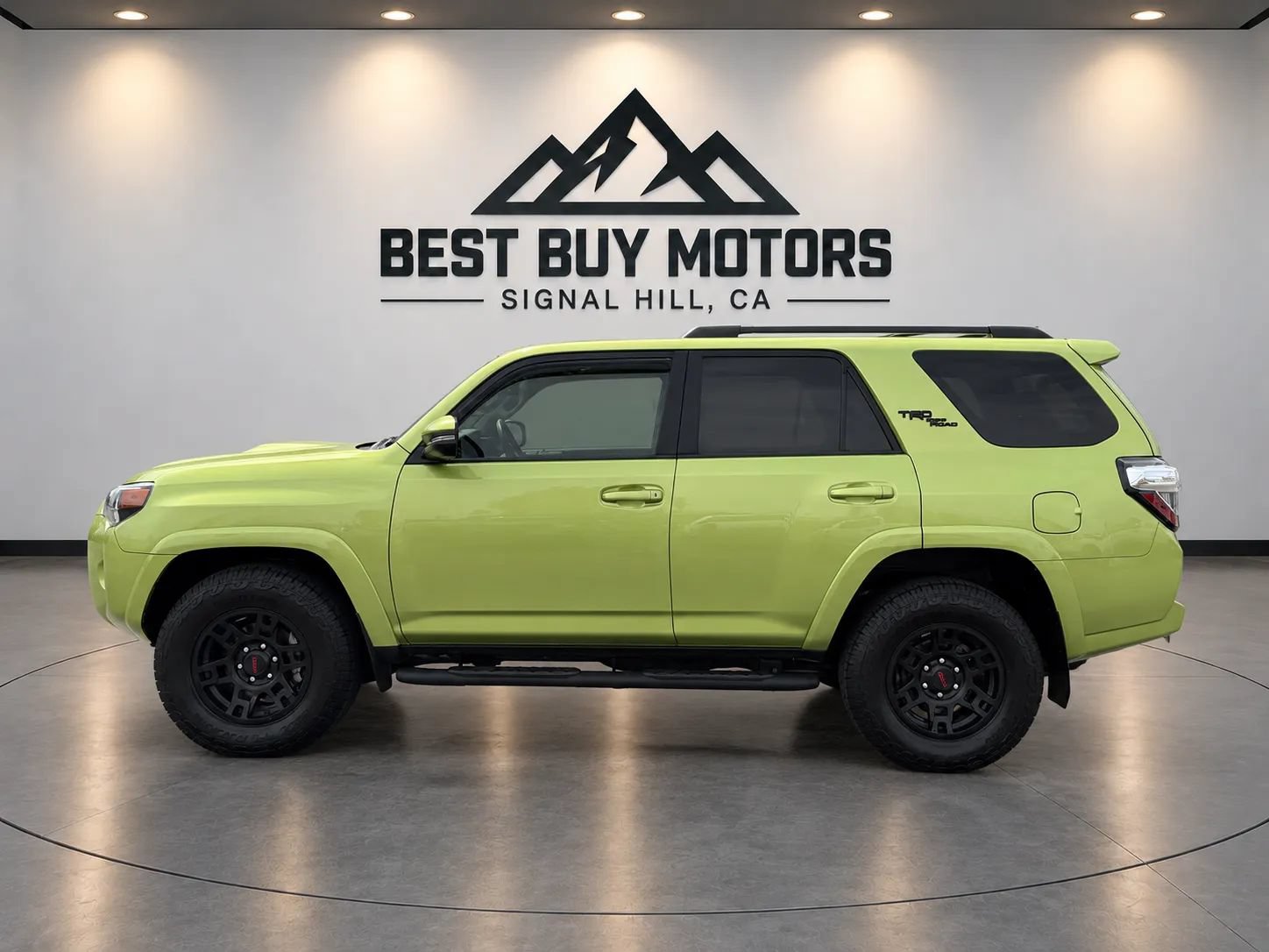 Used 2023 Toyota 4Runner TRD Off-Road Premium AWD/4WD image 5
