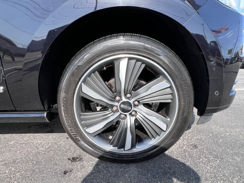 Used 2019 Lincoln Navigator L Reserve AWD/4WD image 26