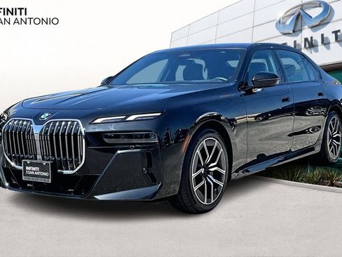 Used 2024 BMW 740i RWD image 14