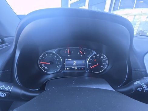 Used 2024 GMC Terrain SLE w/ Driver Convenience Package AWD/4WD image 11
