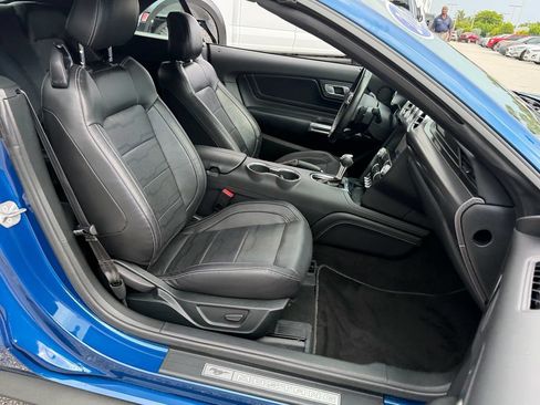 Used 2022 Ford Mustang GT Premium w/ GT Performance Package RWD image 13