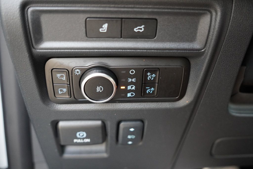 Used 2024 Ford Expedition Platinum AWD/4WD image 30