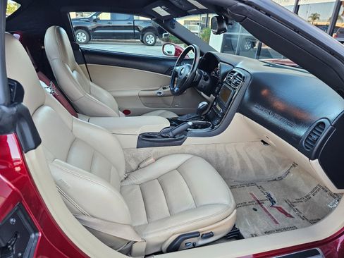 Used 2008 Chevrolet Corvette Convertible w/ Preferred Equipment Group image 24