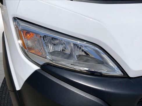 Used 2025 RAM ProMaster 2500 w/ Convenience Group FWD image 25