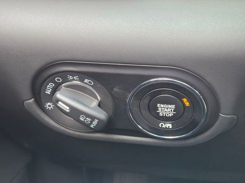 Used 2022 Maserati Levante GT image 36