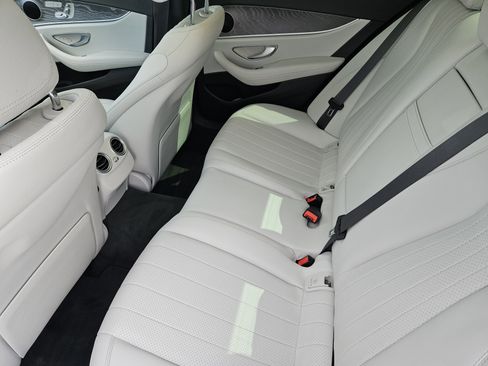 Used 2023 Mercedes-Benz E 350 Sedan image 15