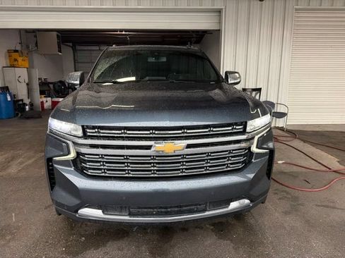 Used 2021 Chevrolet Tahoe Premier RWD image 2