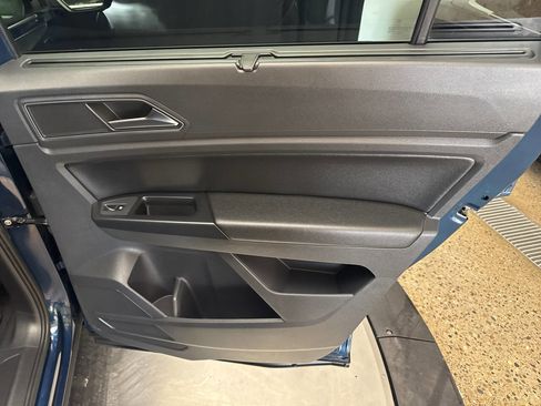 Used 2018 Volkswagen Atlas SEL image 32