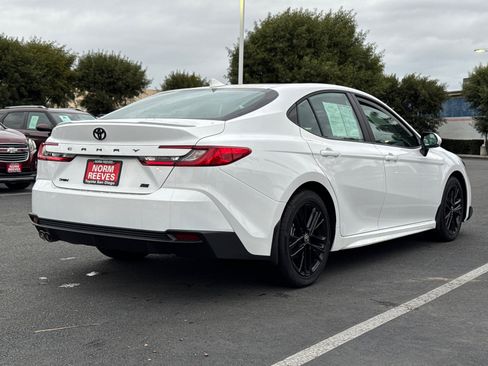 Certified 2026 Toyota Camry SE image 12