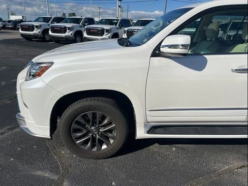 Used 2019 Lexus GX 460 Premium AWD/4WD image 10