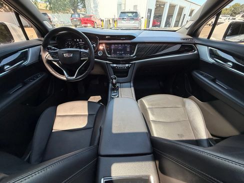 Used 2023 Cadillac XT6 Premium Luxury w/ Technology Package AWD/4WD image 20