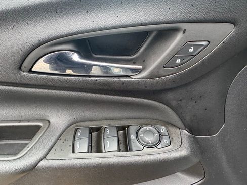 Used 2023 Chevrolet Equinox LT AWD/4WD image 19