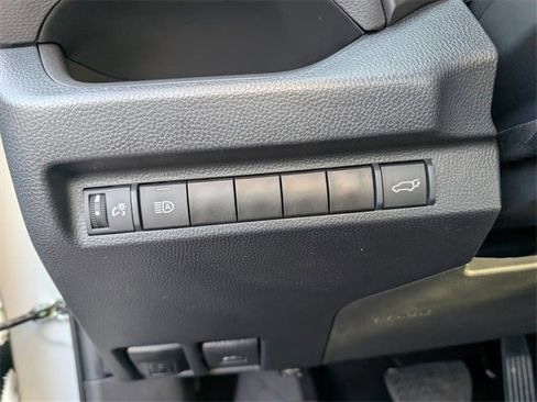 Used 2023 Toyota RAV4 XLE Premium image 14