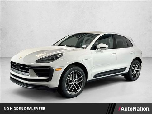 Used 2026 Porsche Macan AWD/4WD image 1