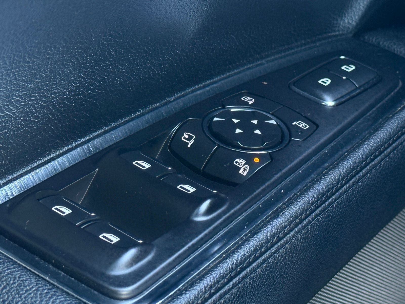 Used 2020 Lincoln Continental AWD w/ Premium Package image 33