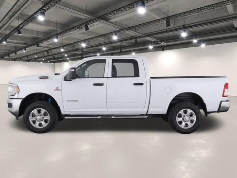 Used 2024 RAM 2500 Big Horn w/ Off Road Package AWD/4WD image 6