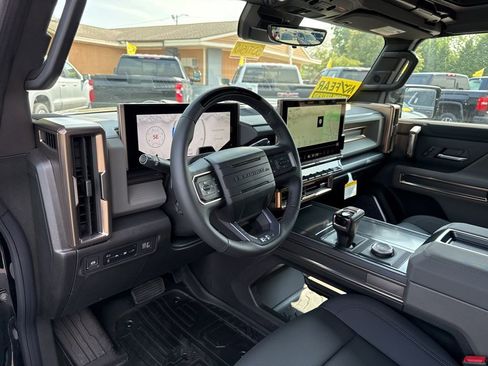New 2025 GMC Hummer EV 2X image 25
