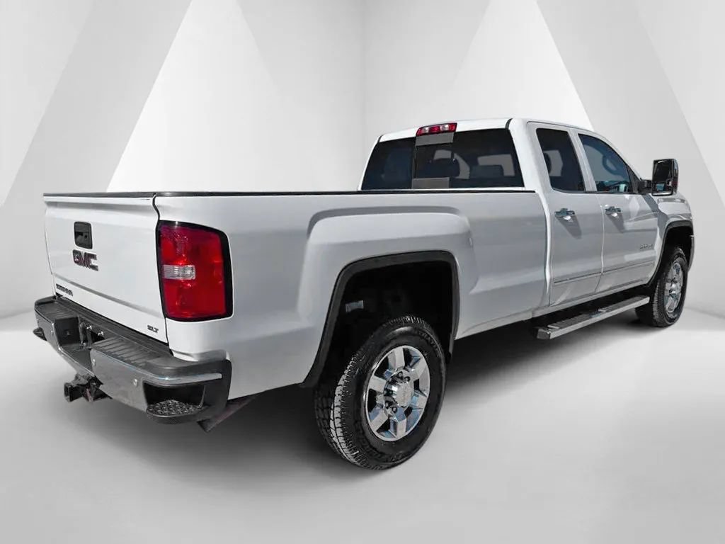 Used 2015 GMC Sierra 2500 SLT w/ Suspension Package, Off-Road AWD/4WD image 7