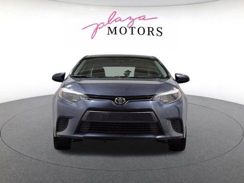 Used 2015 Toyota Corolla LE FWD image 2