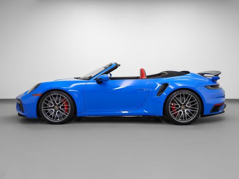 Used 2023 Porsche 911 Turbo image 2