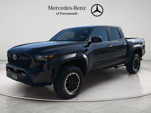 Used 2024 Toyota Tacoma TRD Off-Road AWD/4WD image 1