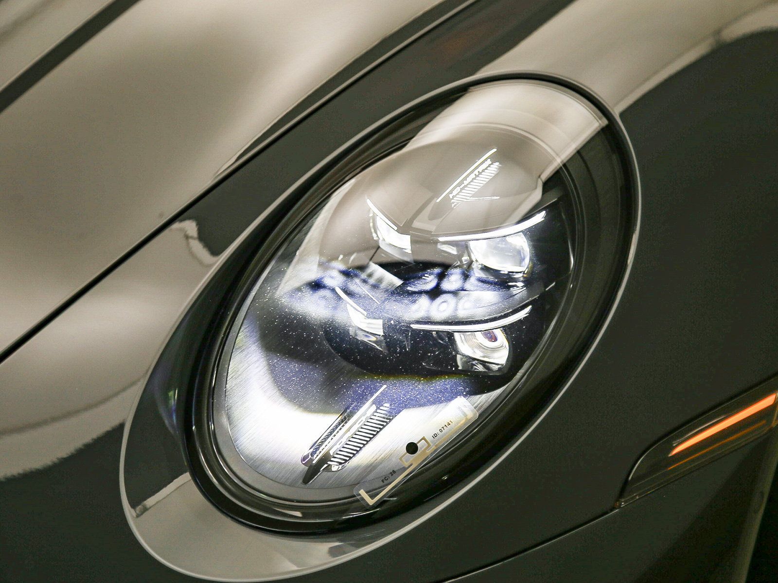 Certified 2025 Porsche 911 Carrera GTS RWD image 11