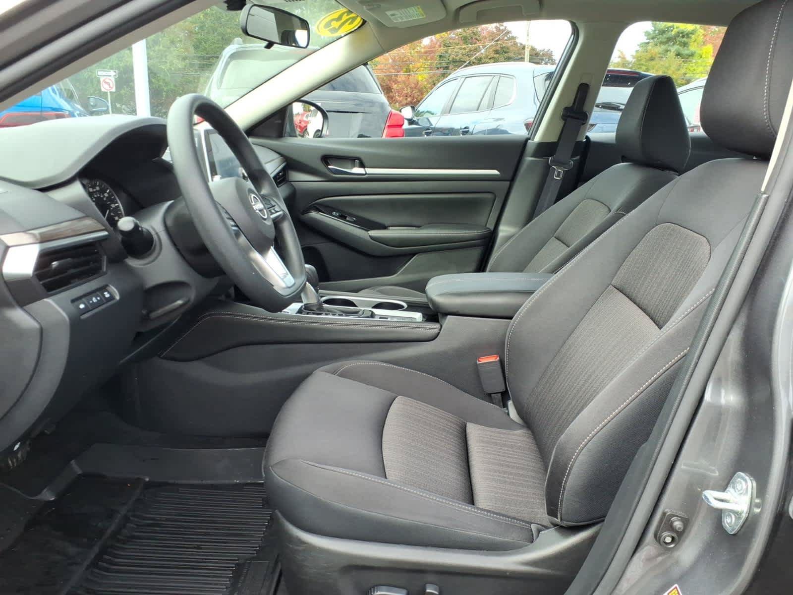Used 2023 Nissan Altima 2.5 SV AWD/4WD image 10