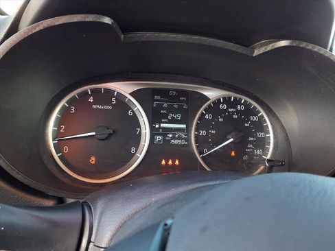 Used 2024 Nissan Versa S w/ Trunk Package image 11