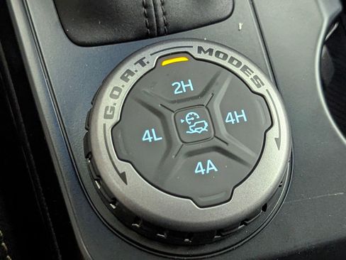 New 2025 Ford Bronco Badlands image 27