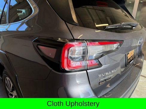 Used 2024 Subaru Outback Premium AWD/4WD image 13