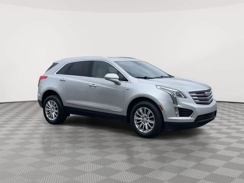 Used 2018 Cadillac XT5 AWD w/ LPO, Wheel Lock Package image 2