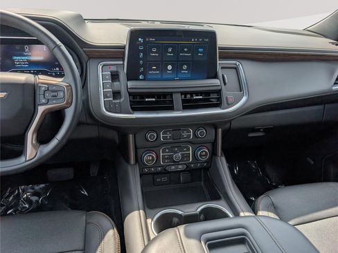 Used 2024 Chevrolet Suburban High Country AWD/4WD image 23