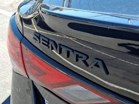 Certified 2023 Nissan Sentra SR w/ Midnight Edition Package FWD image 30