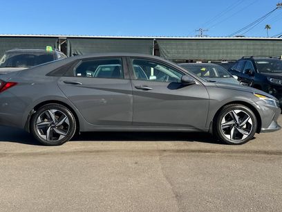 Used 2023 Hyundai Elantra SEL w/ Convenience Package