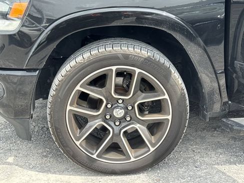 Used 2019 RAM 1500 Laramie AWD/4WD image 25