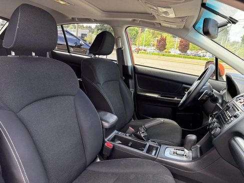 Used 2014 Subaru Crosstrek 2.0i Premium w/ Moonroof Package AWD/4WD image 19