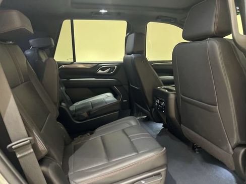 Used 2024 Chevrolet Tahoe RST w/ Luxury Package AWD/4WD image 27