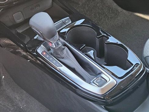 New 2026 Chevrolet Trax LT w/ Sunroof Package FWD image 13