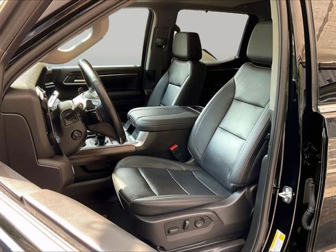 Used 2024 GMC Sierra 1500 SLT w/ SLT Premium Plus Package AWD/4WD image 8