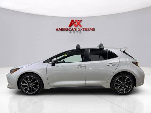 Used 2022 Toyota Corolla XSE image 2