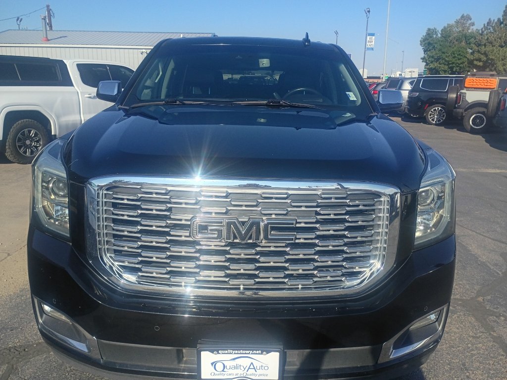 Used 2020 GMC Yukon Denali w/ Denali Ultimate Package RWD image 3