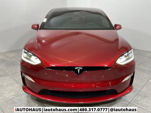 Used 2023 Tesla Model X Plaid image 3