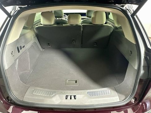 Used 2024 Lincoln Nautilus Reserve w/ Equipment Group 202A AWD/4WD image 31