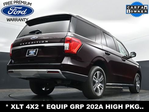 Used 2023 Ford Expedition XLT RWD image 30