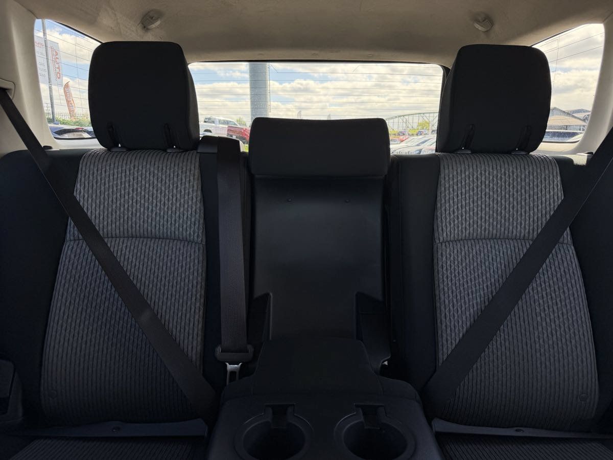 Used 2020 Toyota 4Runner SR5 AWD/4WD image 20